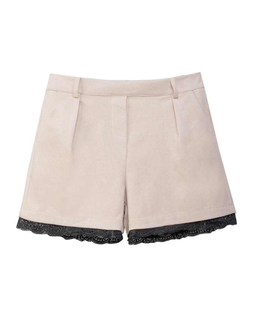 kurze hose mit spitze am bein