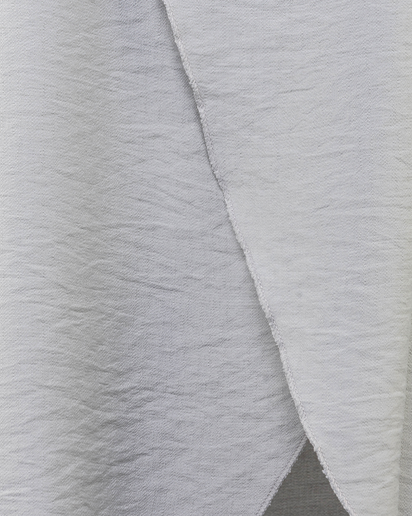 Set: A-Symmetrisches T-Shirt mit Hose Set: A-Symmetrisches T-Shirt mit Hose
