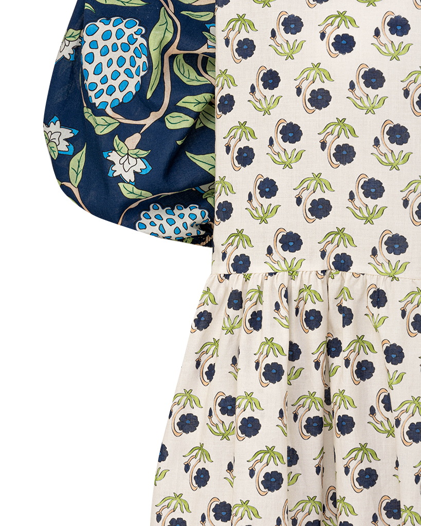 kurzes Tunika-Kleid mit Blumen und Beeren Muster Print